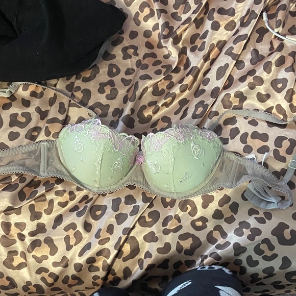 VS pink lacy butterfly bra in green + pink (s: 32B) - Picture 1 of 3